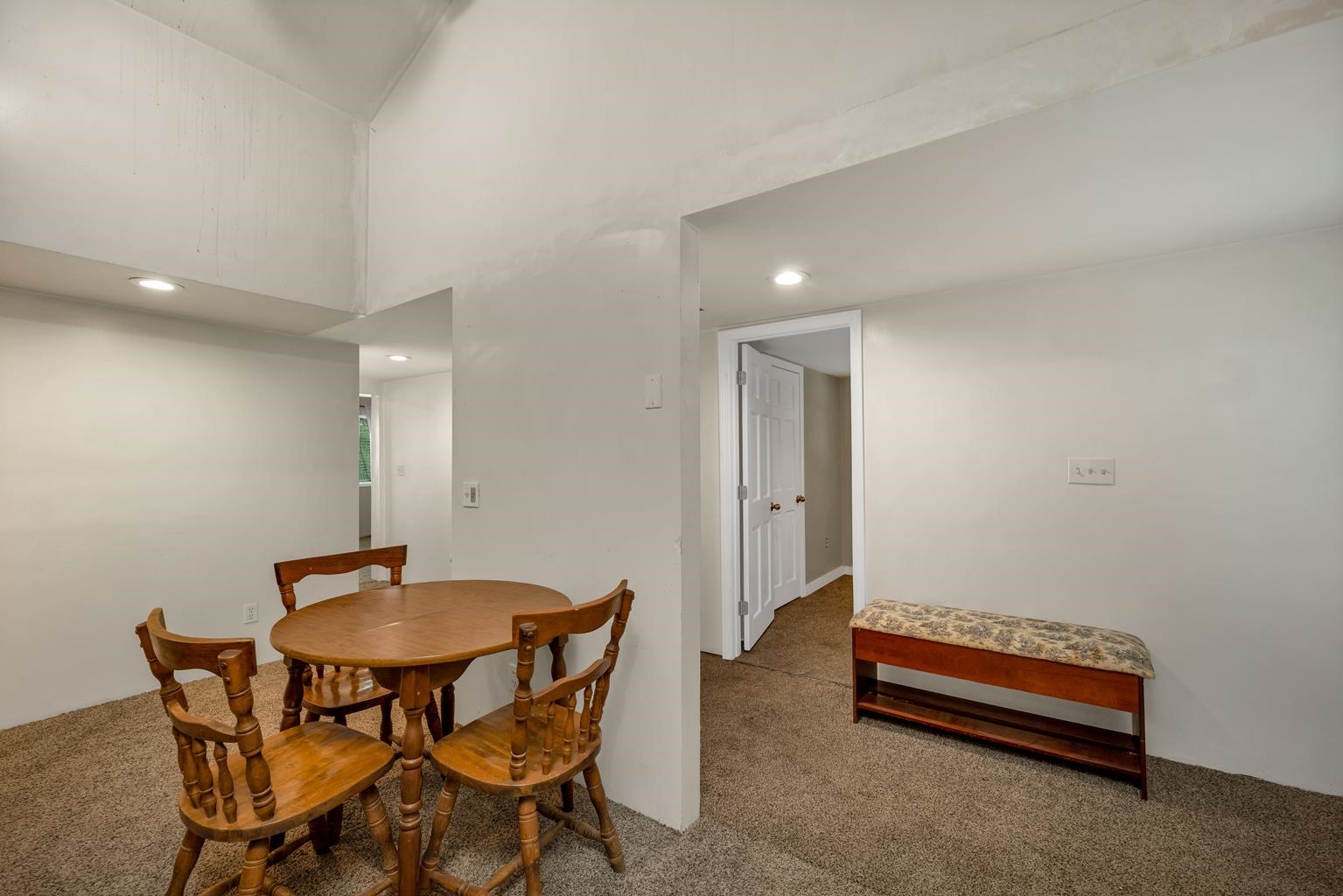 25 Circuit Drive Kingston, NH 03848 - Photo 19 of 37