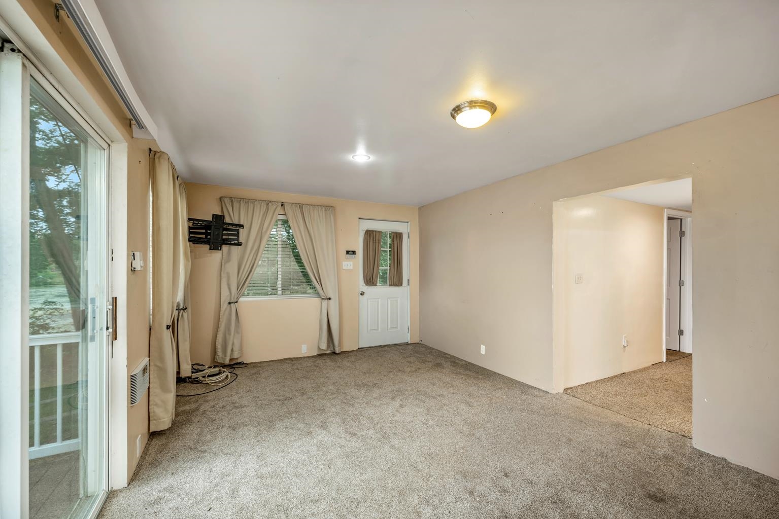 25 Circuit Drive Kingston, NH 03848 - Photo 32 of 37