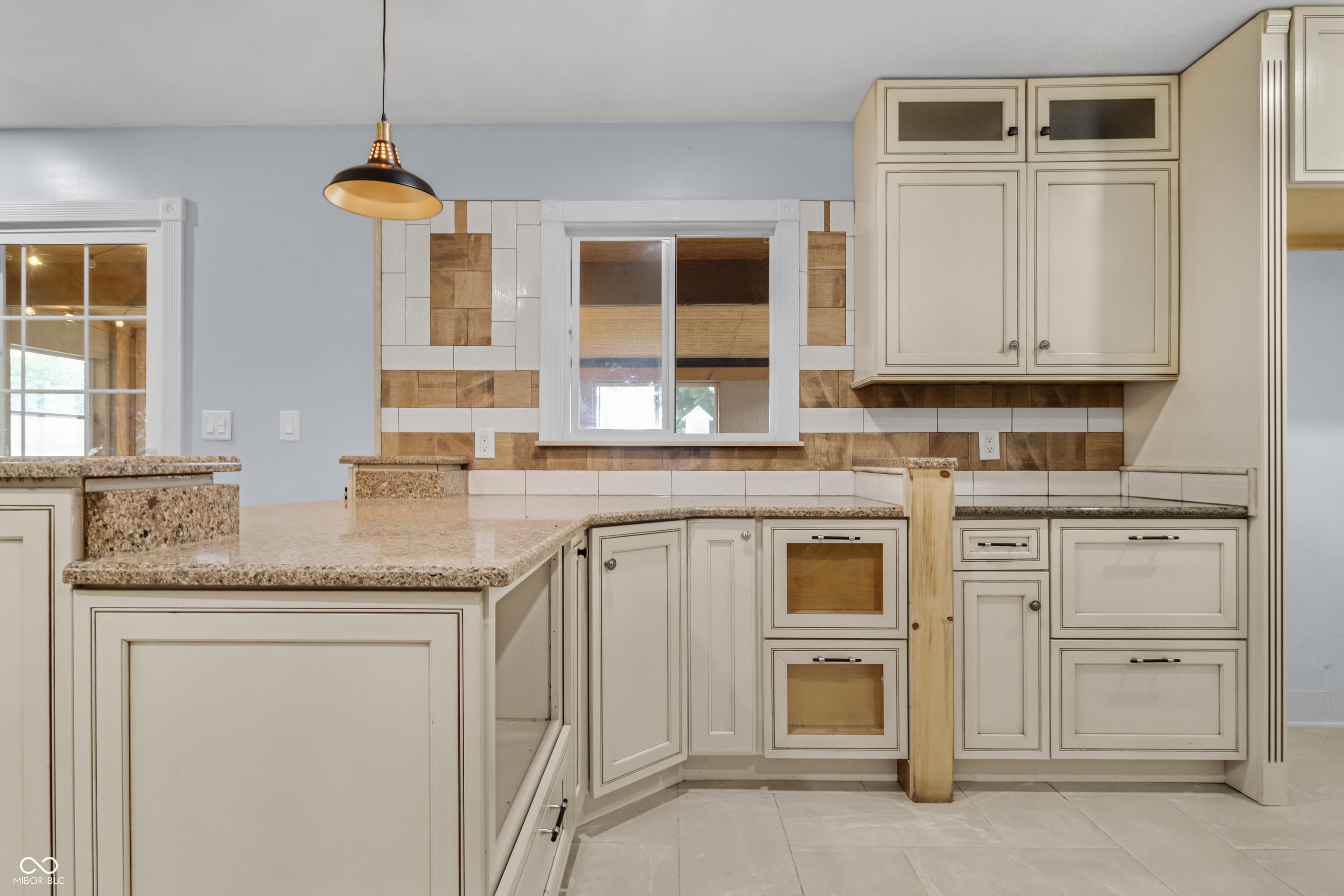 6810 Thompson Road Indianapolis, IN 46241 - Photo 20 of 51 Gallery Image 20