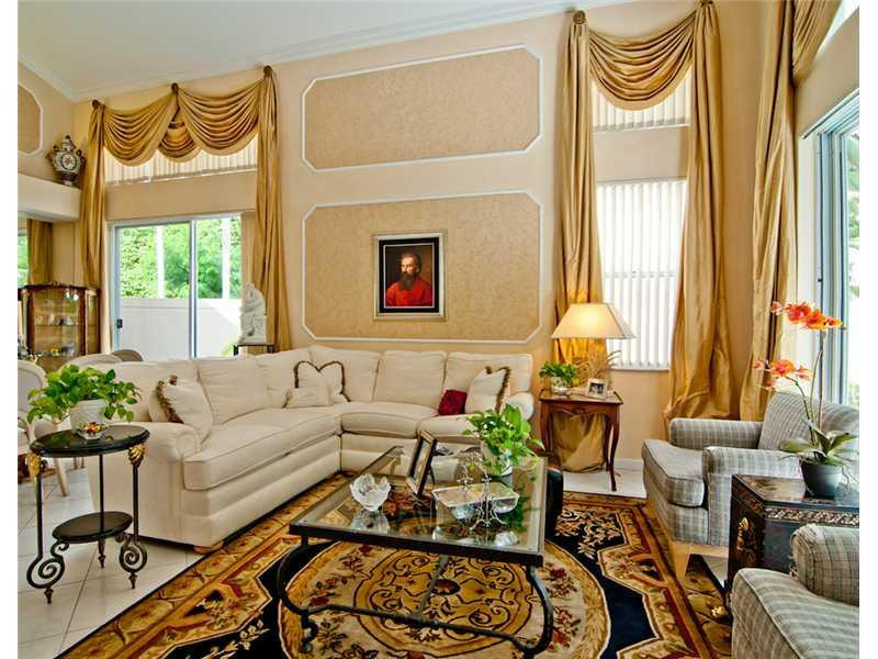 2625 Northwest 53rd Drive Boca Raton, FL 33496 - Photo 4 of 17 Living Room