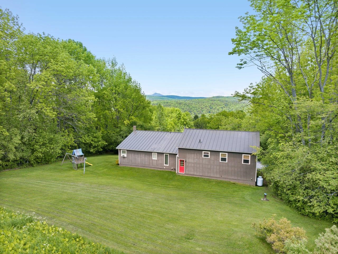 2403 Crosstown Road Berlin, VT 05663 - Photo 6 of 56
