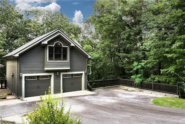 $825,000 | 873 Laurel Ridge Road, Cleveland, GA 30528