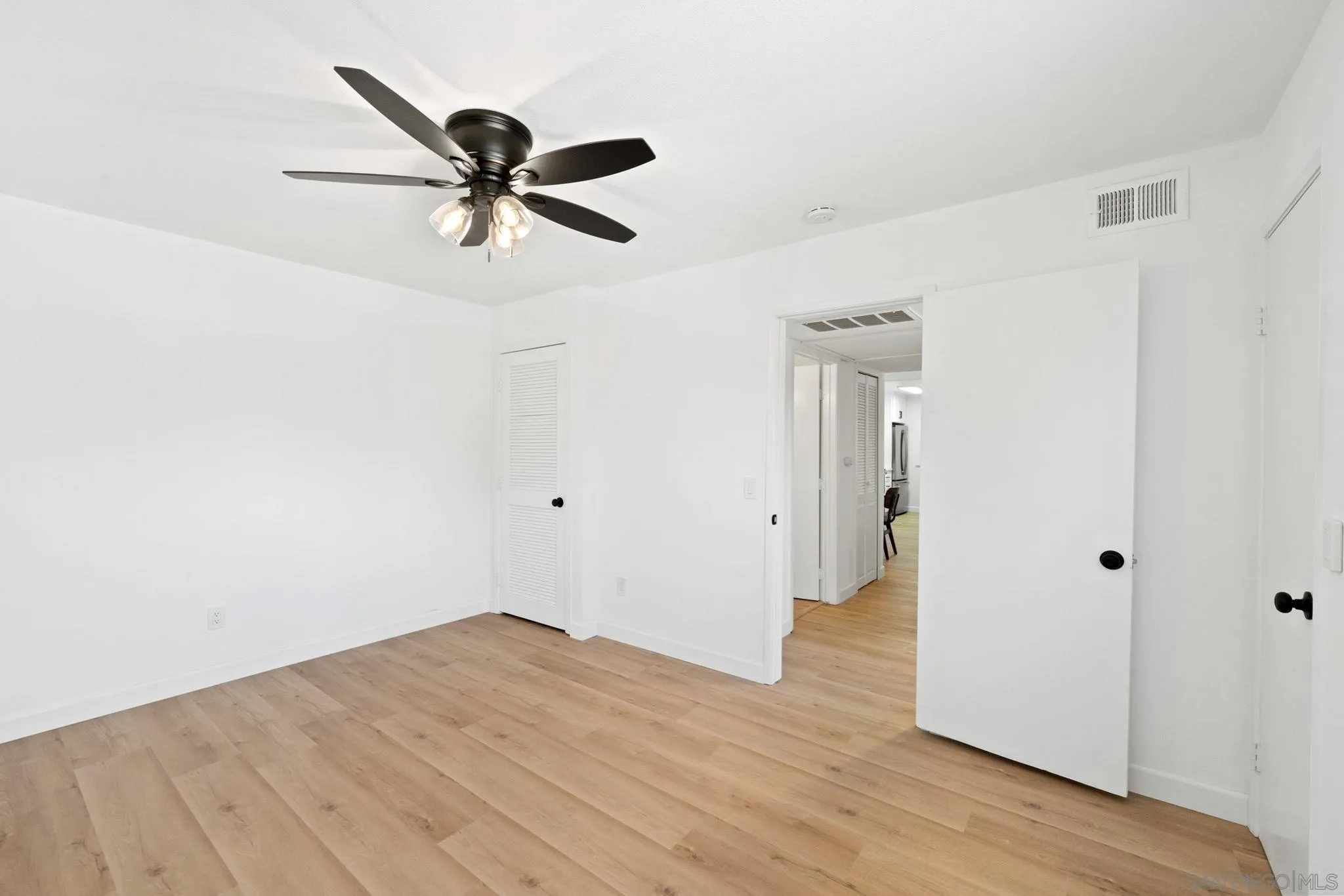 6171 Rancho Mission Road, Unit 214 San Diego, CA 92108 - Photo 23 of 36 Gallery Image 23