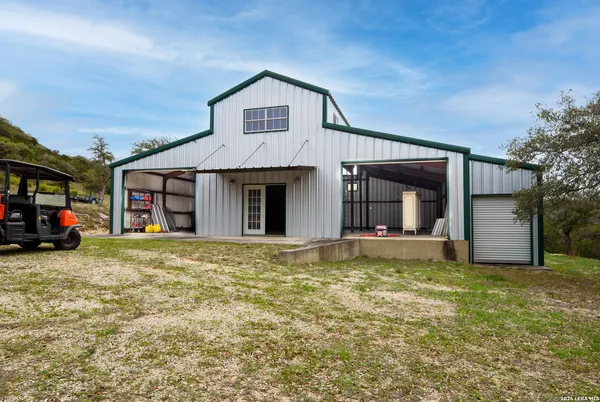 $1,295,000 | 11200 Farm To Market Road 306, New Braunfels, TX 78132
