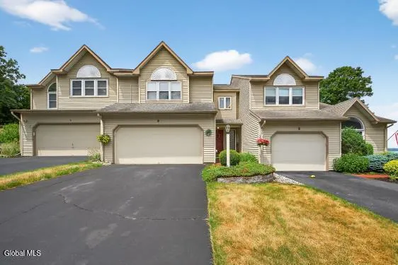 $2,900 | 3 Pine Ridge Road, Saratoga Springs, NY 12866