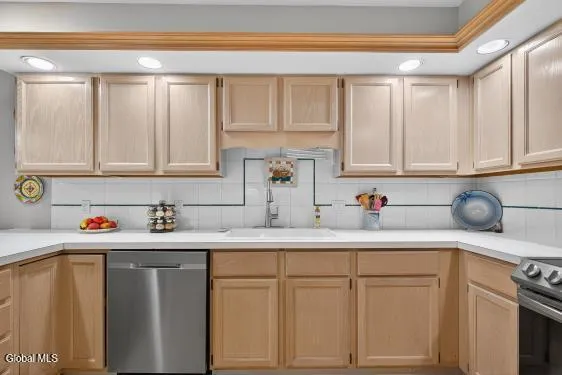 $2,900 | 3 Pine Ridge Road, Saratoga Springs, NY 12866