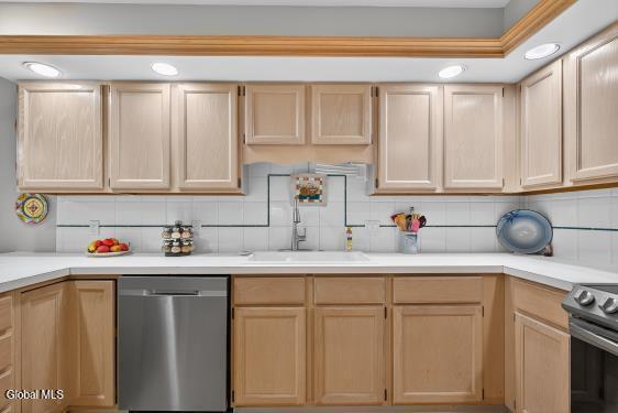 3 Pine Ridge Road Saratoga Springs, NY 12866 - Photo 7 of 34 6swmfdmez3