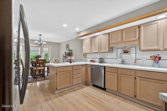 3 Pine Ridge Road Saratoga Springs, NY 12866 - Photo 9 of 34 pof8lknkya