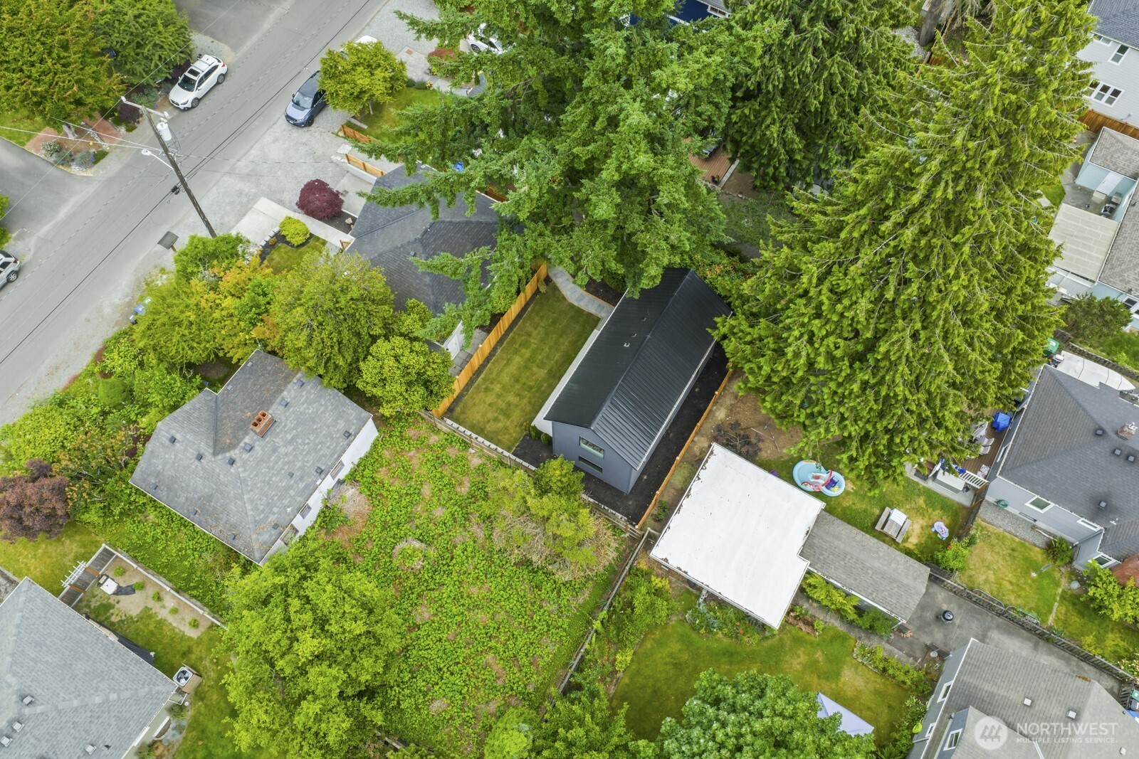 3539 Northeast 88th Street, Unit A Seattle, WA 98115 - Photo 3 of 39