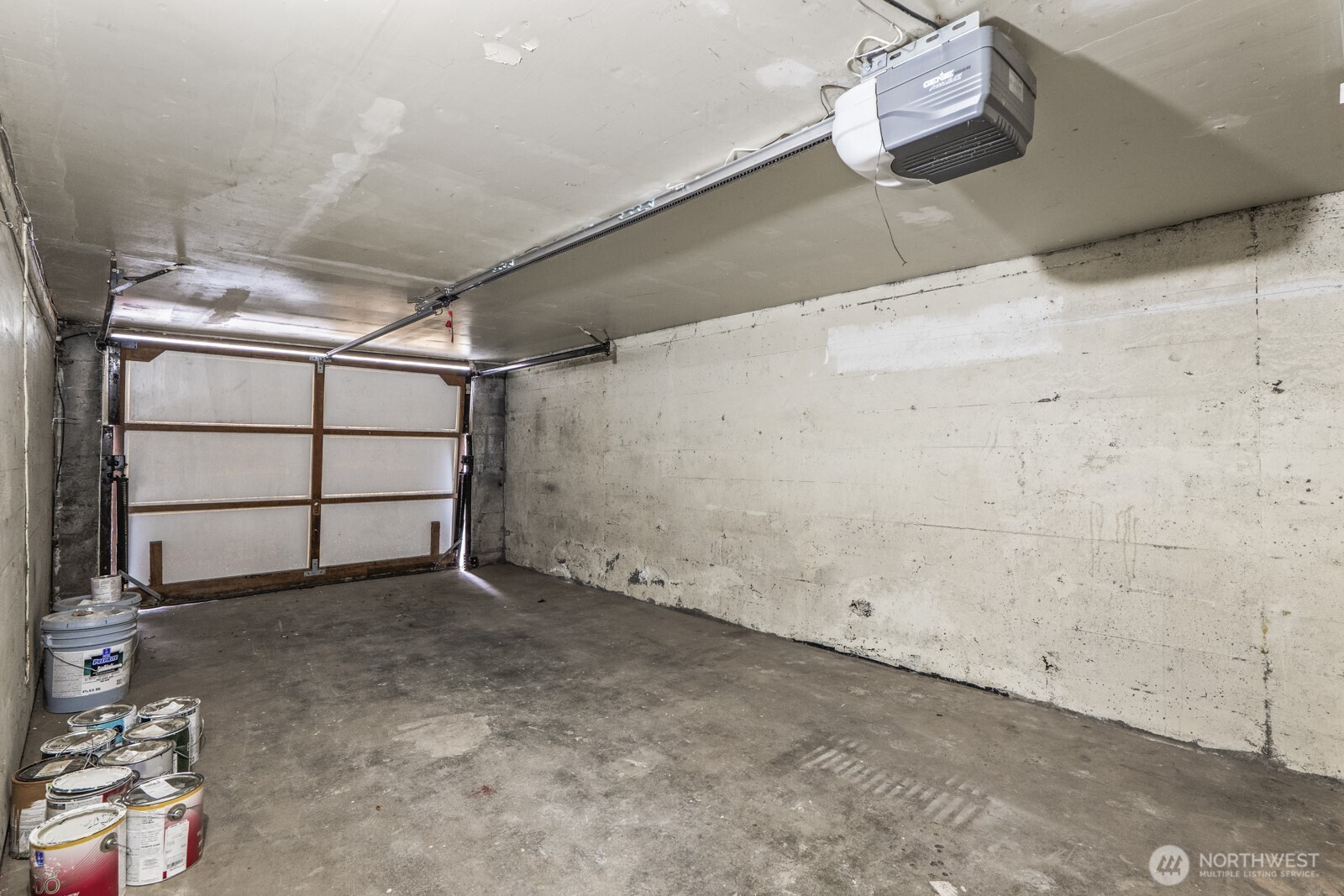 3539 Northeast 88th Street, Unit A Seattle, WA 98115 - Photo 31 of 39