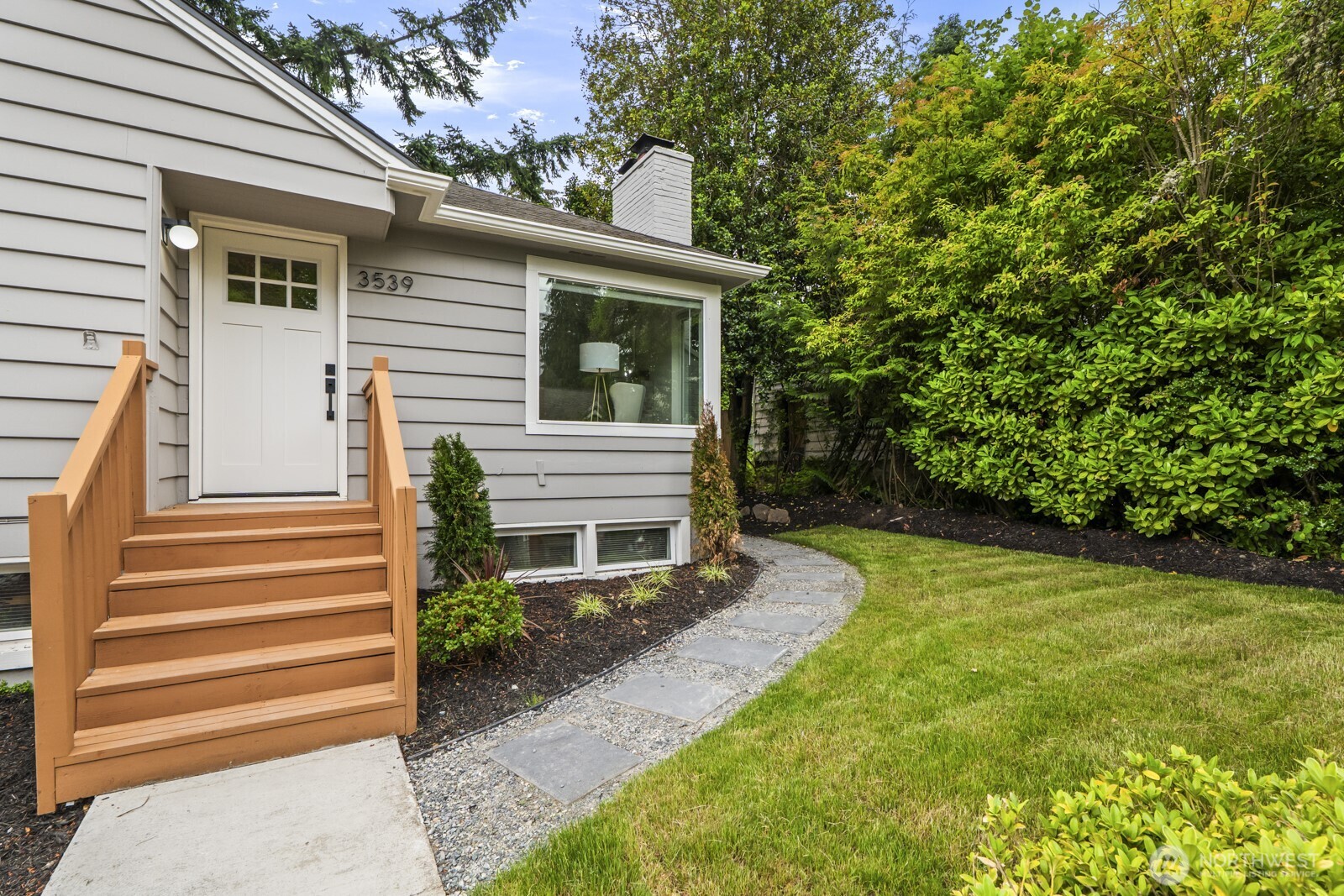 3539 Northeast 88th Street, Unit A Seattle, WA 98115 - Photo 33 of 39