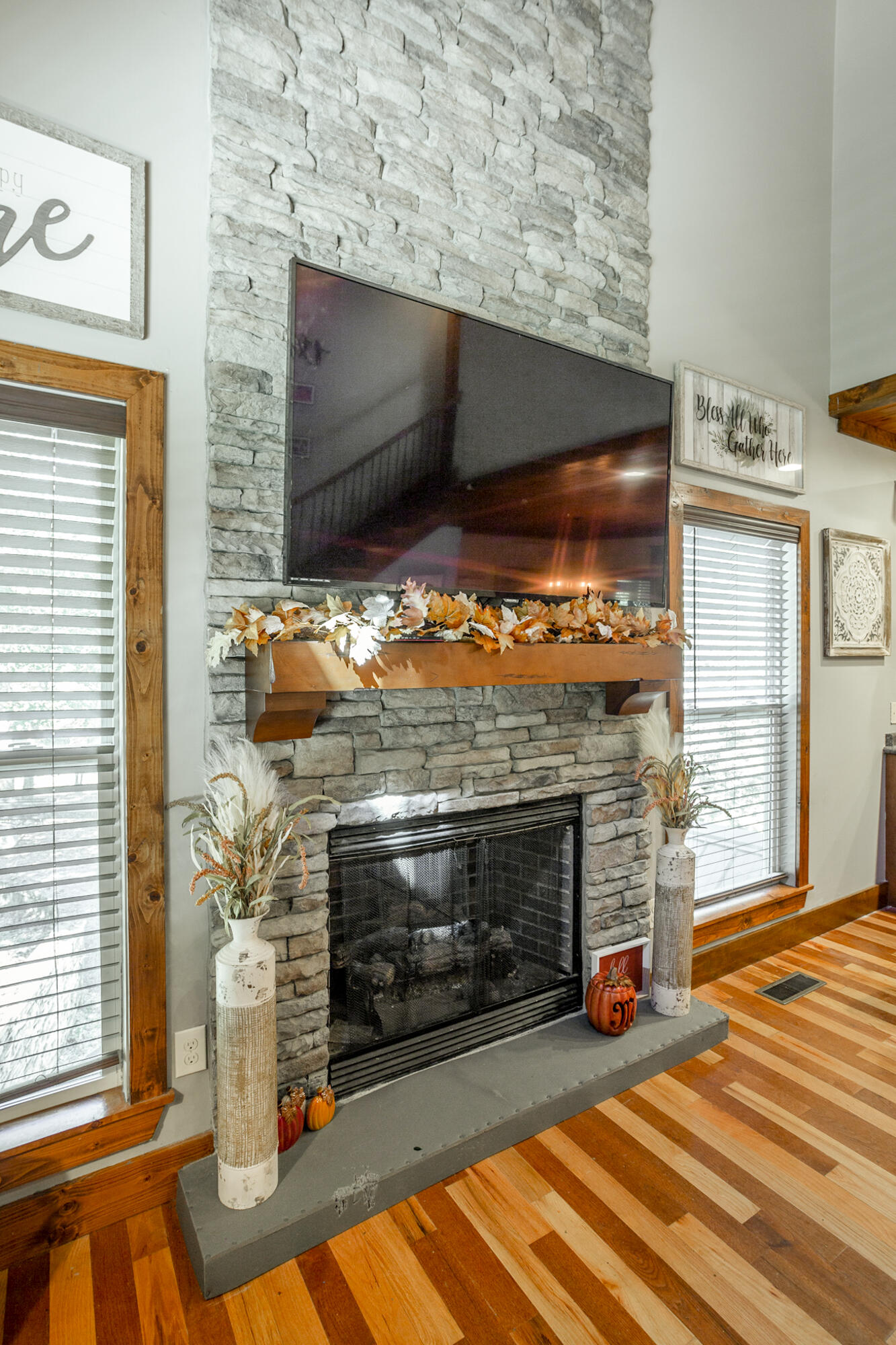 372 Hiwassee Drive Decatur, TN 37322 - Photo 14 of 54 Fireplace
