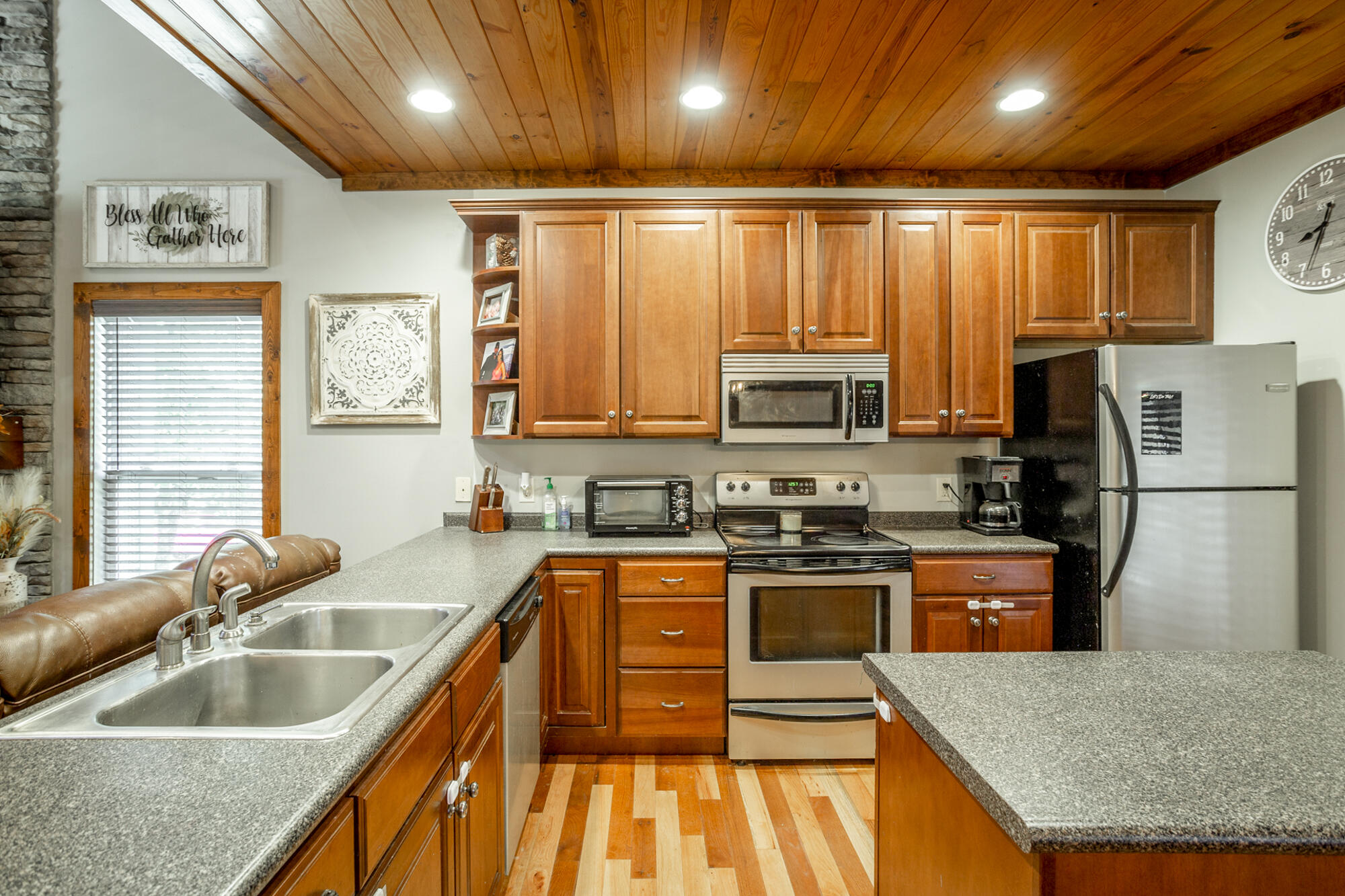 372 Hiwassee Drive Decatur, TN 37322 - Photo 20 of 54 Kitchen