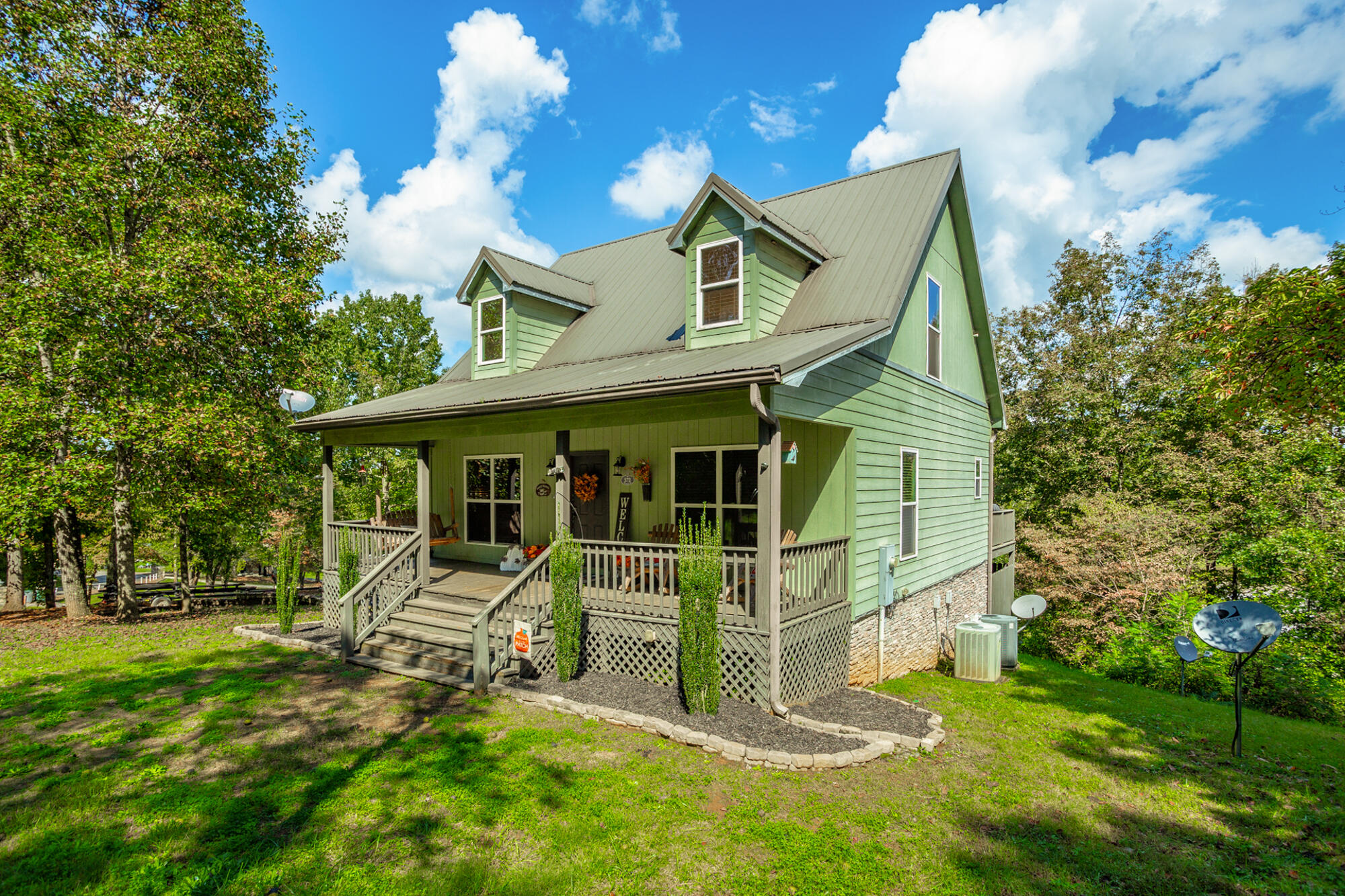 372 Hiwassee Drive Decatur, TN 37322 - Photo 43 of 54 Side view