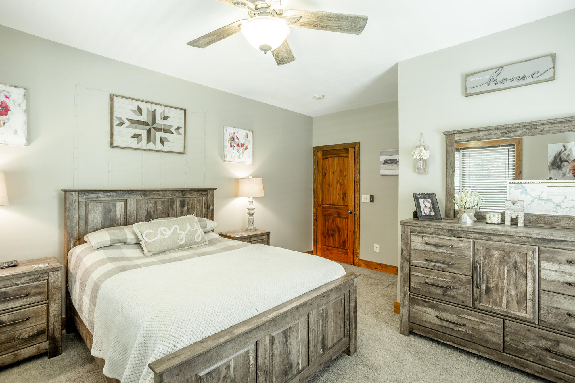 372 Hiwassee Drive Decatur, TN 37322 - Photo 10 of 54 Master bedroom
