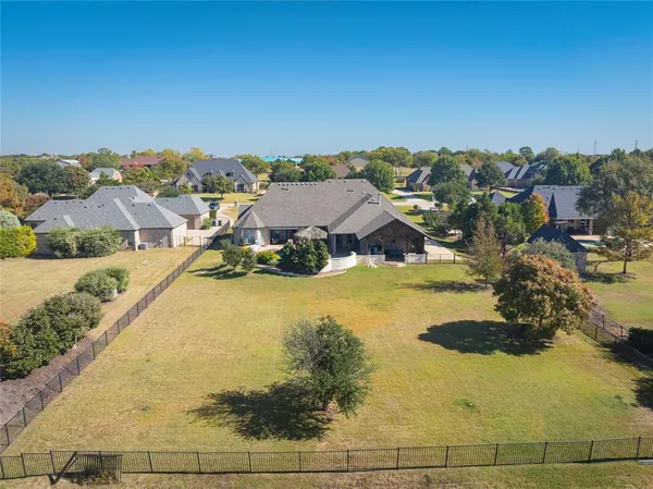 $1,200,000 | 3305 Twin Lakes Drive, Celina, TX 75078