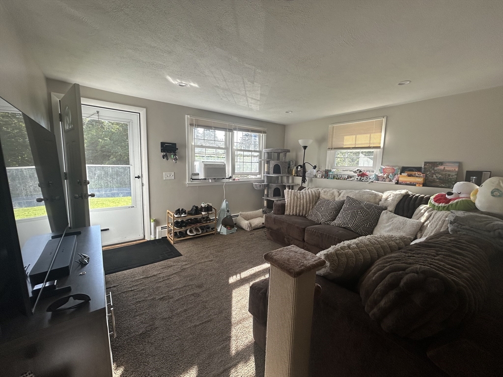 387 Mendon Road Attleboro, MA 02703 - Photo 3 of 18 Gallery Image 3