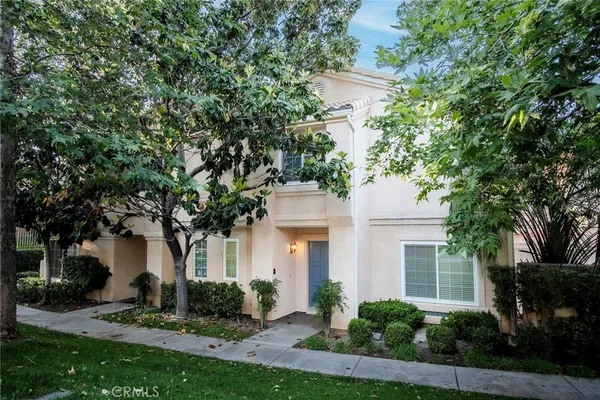 $605,000 | 25124 Steinbeck Avenue, Unit B, Stevenson Ranch, CA 91381