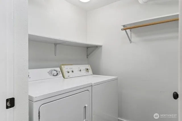 $2,500 | 12420 19th Avenue Southeast, Unit B, Everett, WA 98208