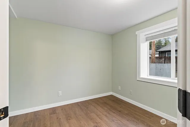 $2,500 | 12420 19th Avenue Southeast, Unit B, Everett, WA 98208