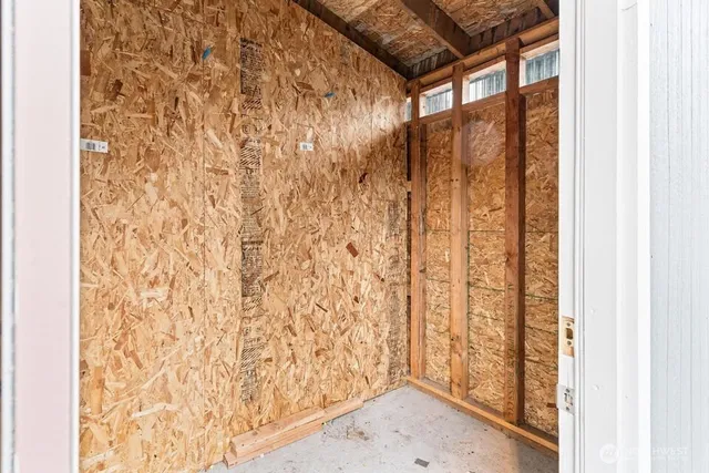 $2,500 | 12420 19th Avenue Southeast, Unit B, Everett, WA 98208