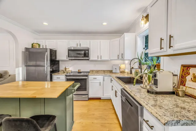 $309,000 | 72 North Road, Winterport, ME 04496