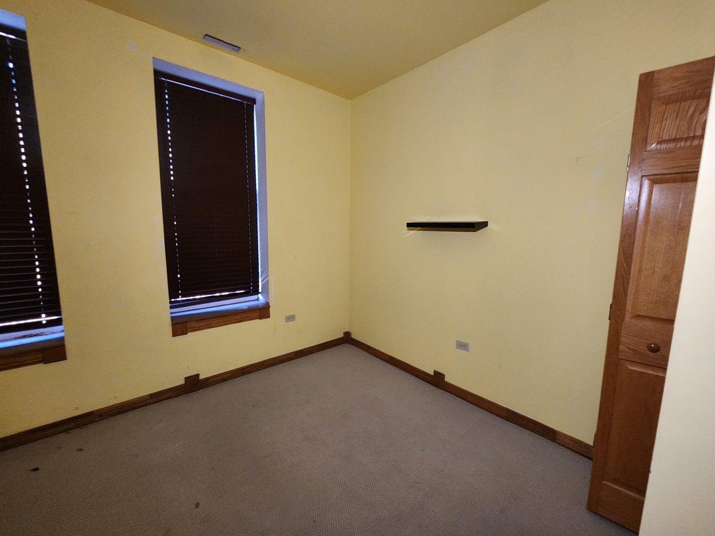 1756 West 35th Street, Unit 2R Chicago, IL 60609 - Photo 6 of 8 a view of an empty room