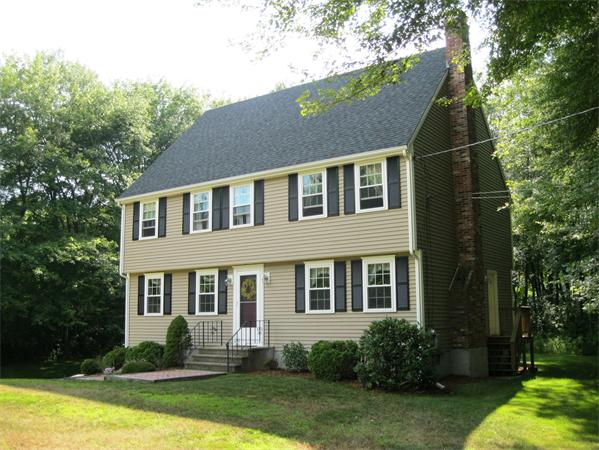 13 Spruce Road Medway, MA 02053 - Photo 1 of 30