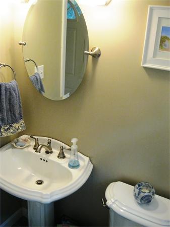 13 Spruce Road Medway, MA 02053 - Photo 17 of 30