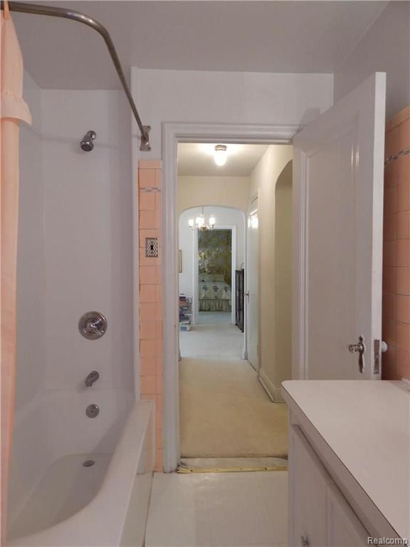 19690 Shrewsbury Road Detroit, MI 48221 - Photo 28 of 69