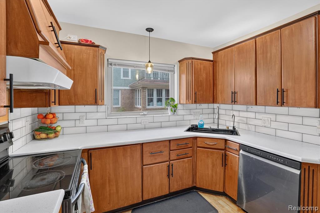 715 East Grand River Road Fowlerville, MI 48836 - Photo 9 of 28 Gallery Image 9