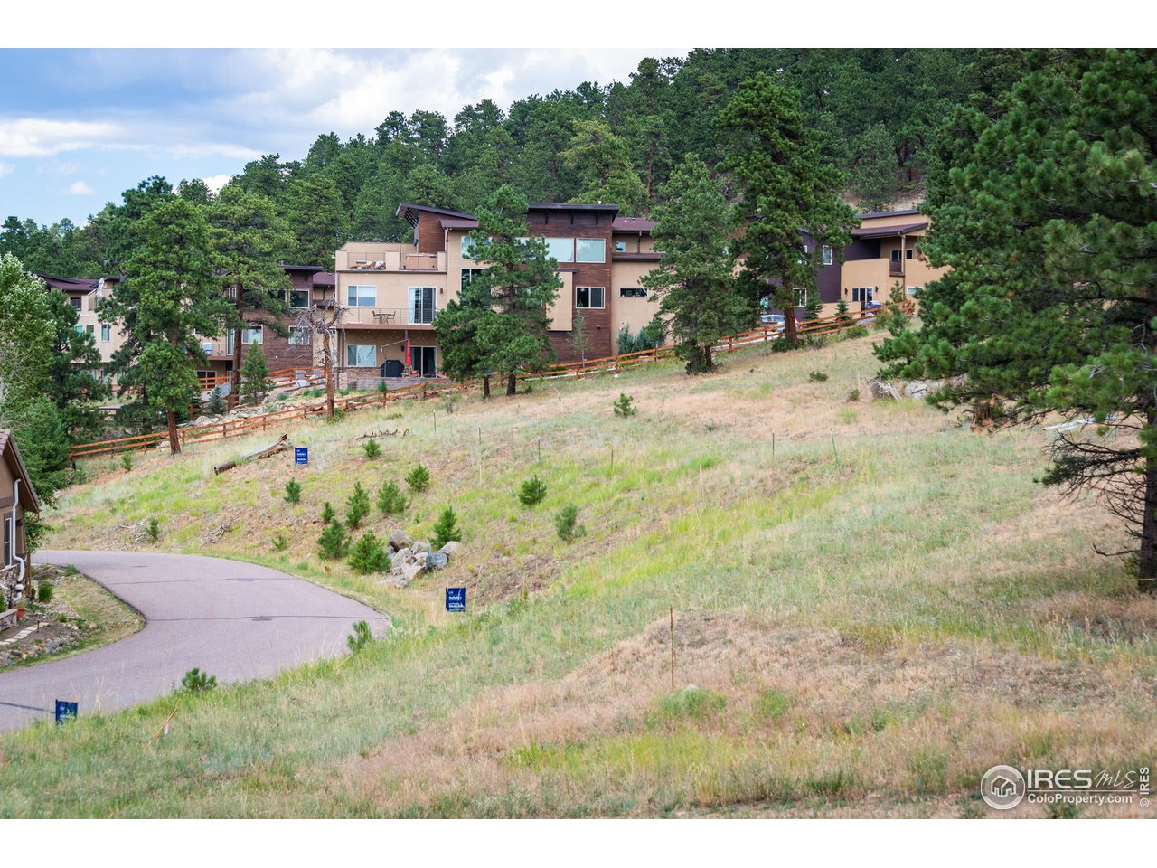 877 Continental View Road Evergreen, CO 80439 - Photo 10 of 30 Gallery Image 10