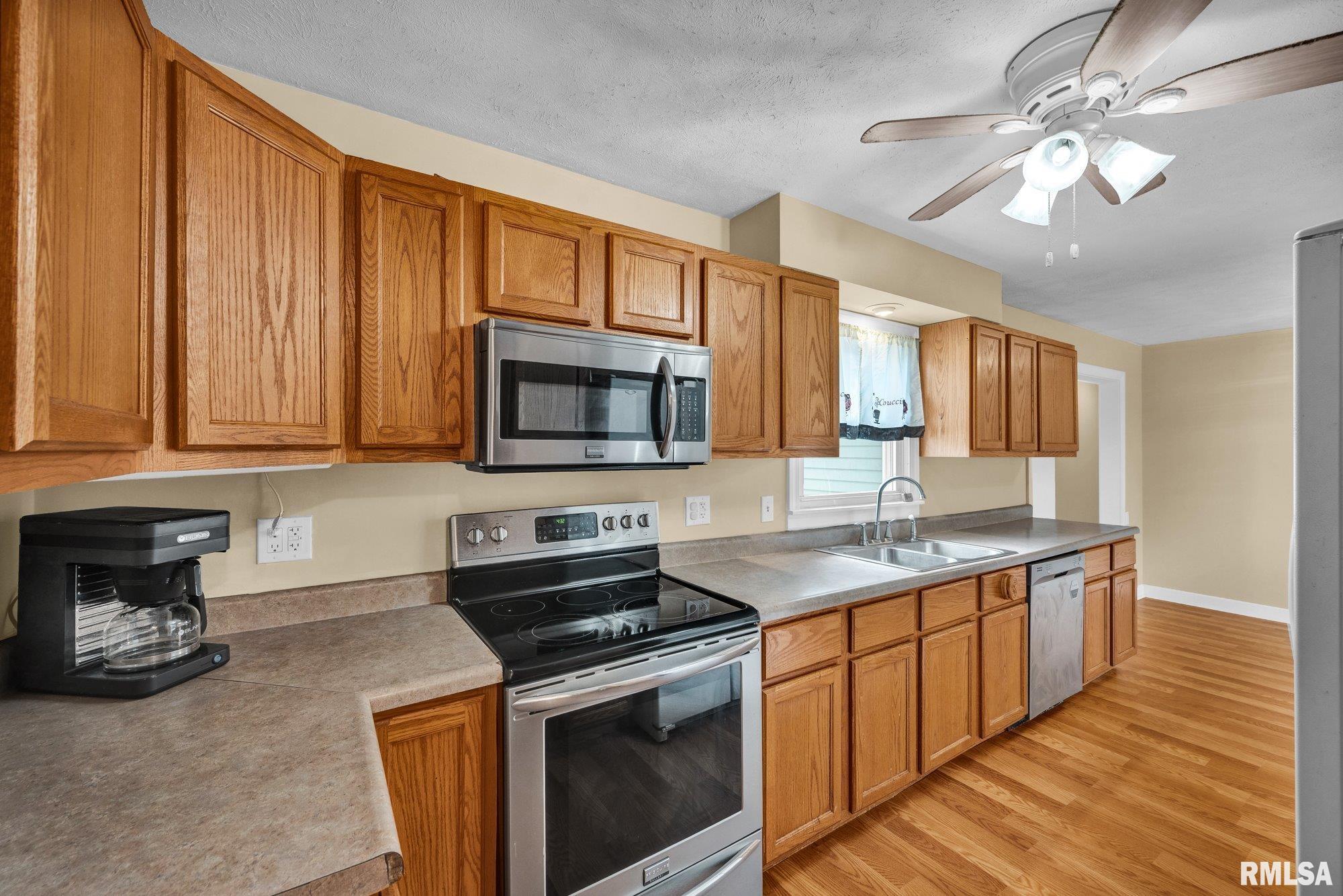 108 North 3rd Street Roanoke, IL 61561 - Photo 11 of 48