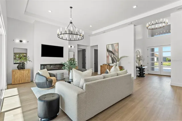 $1,099,990 | 33228 Kateland Drive, Wesley Chapel, FL 33545