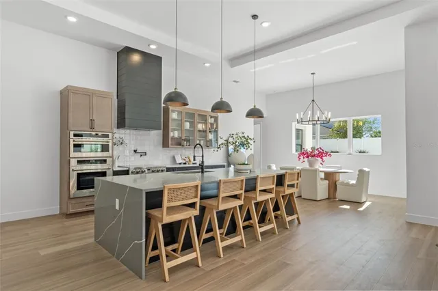 $1,099,990 | 33228 Kateland Drive, Wesley Chapel, FL 33545