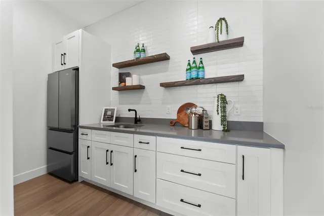 $1,099,990 | 33228 Kateland Drive, Wesley Chapel, FL 33545