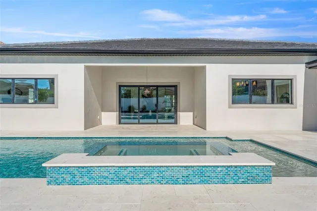 $1,099,990 | 33228 Kateland Drive, Wesley Chapel, FL 33545