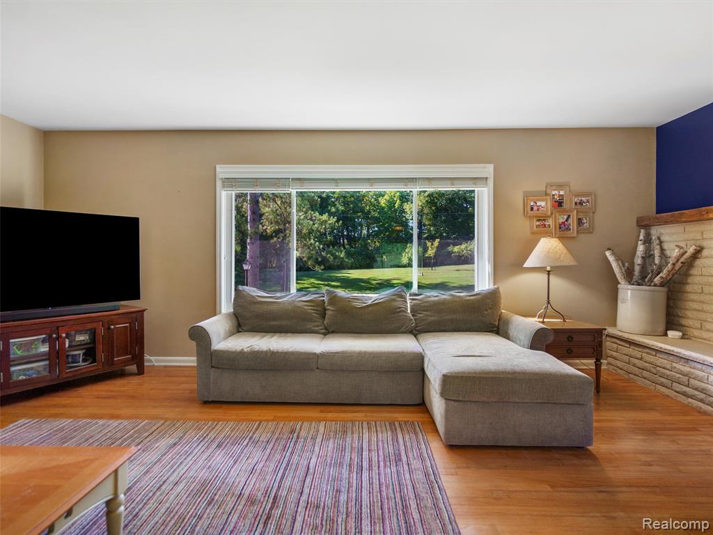 1400 West Predmore Road Oakland, MI 48363 - Photo 4 of 48 Gallery Image 4