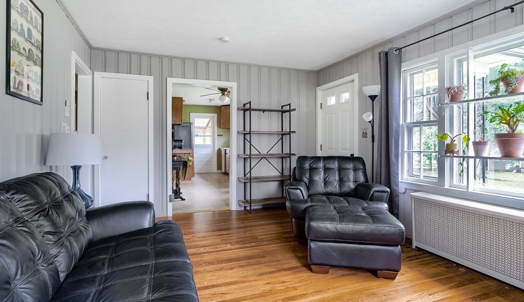 17 Carleton Road Rochdale, MA 01542 - Photo 12 of 27 Gallery Image 12