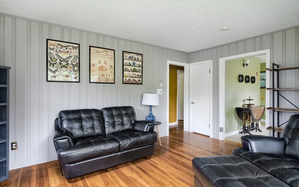 17 Carleton Road Rochdale, MA 01542 - Photo 13 of 27 Gallery Image 13