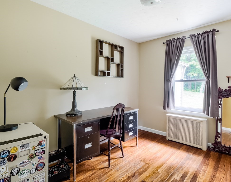 17 Carleton Road Rochdale, MA 01542 - Photo 15 of 27 Gallery Image 15