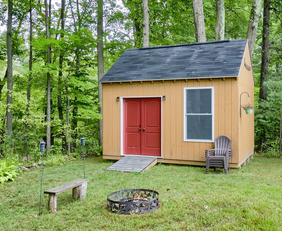 17 Carleton Road Rochdale, MA 01542 - Photo 20 of 27 Gallery Image 20