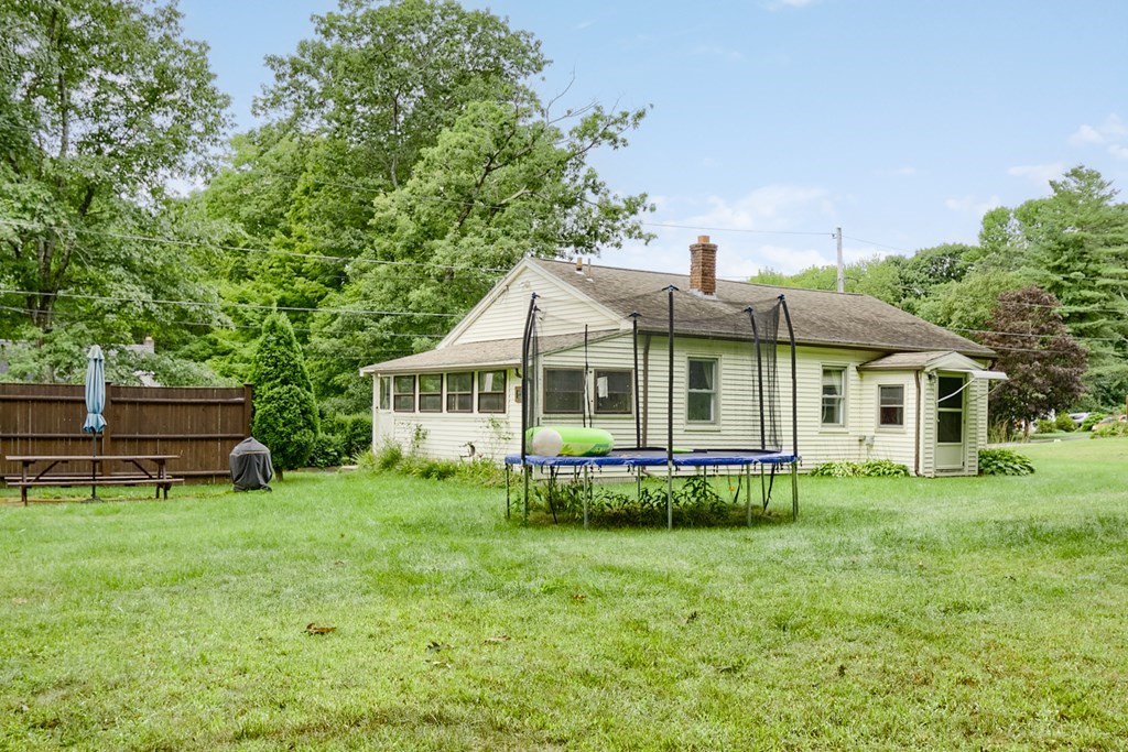 17 Carleton Road Rochdale, MA 01542 - Photo 27 of 27 Gallery Image 27