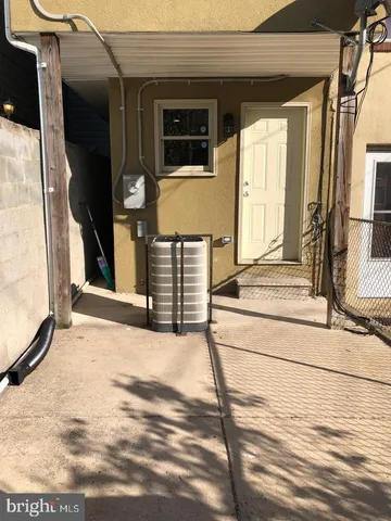 $149,000 | 402 North Chester Street, Baltimore, MD 21231