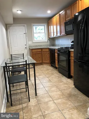 $149,000 | 402 North Chester Street, Baltimore, MD 21231