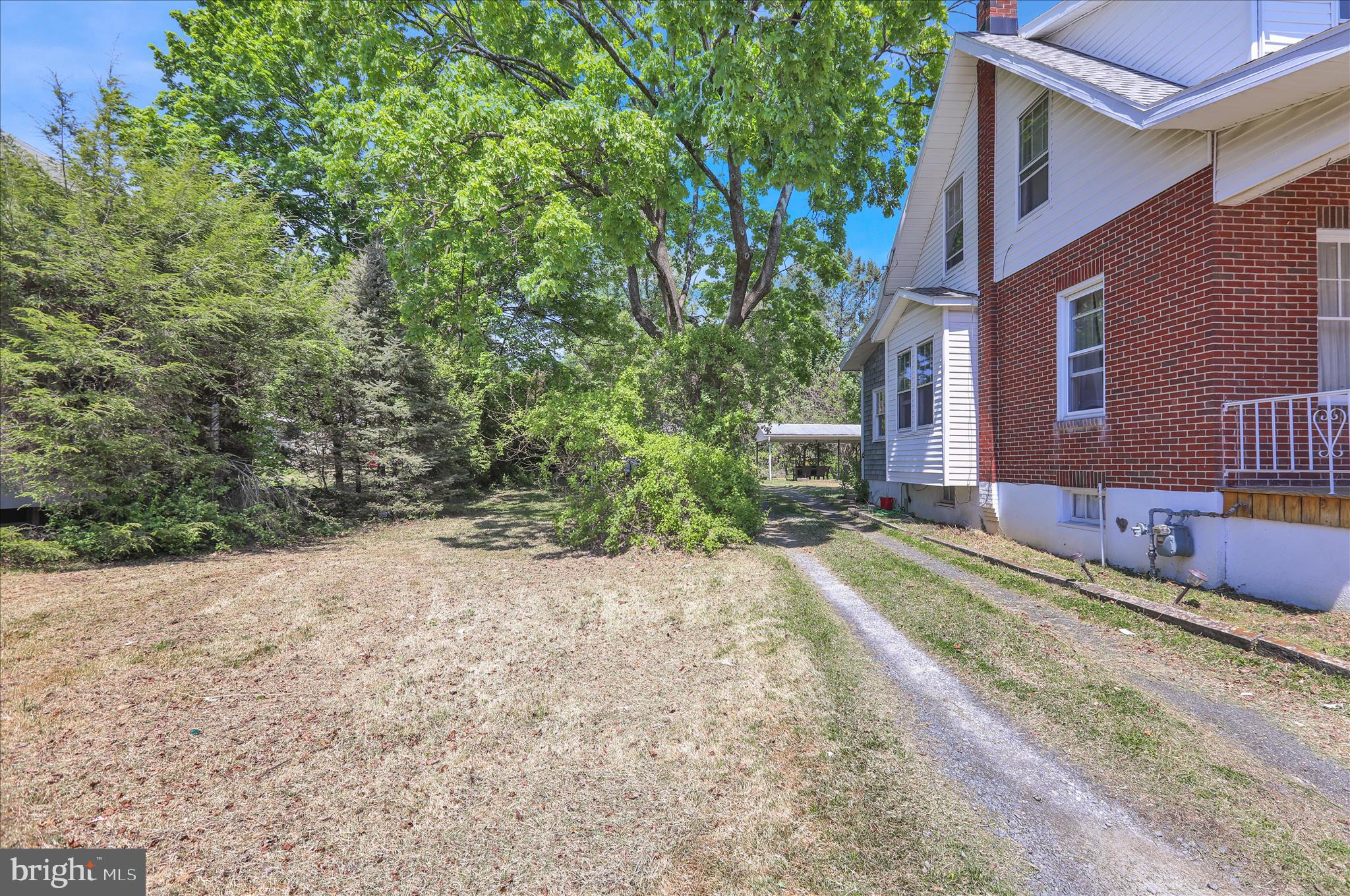 2023 Spring Street Reading, PA 19609 - Photo 3 of 27 360_2880
