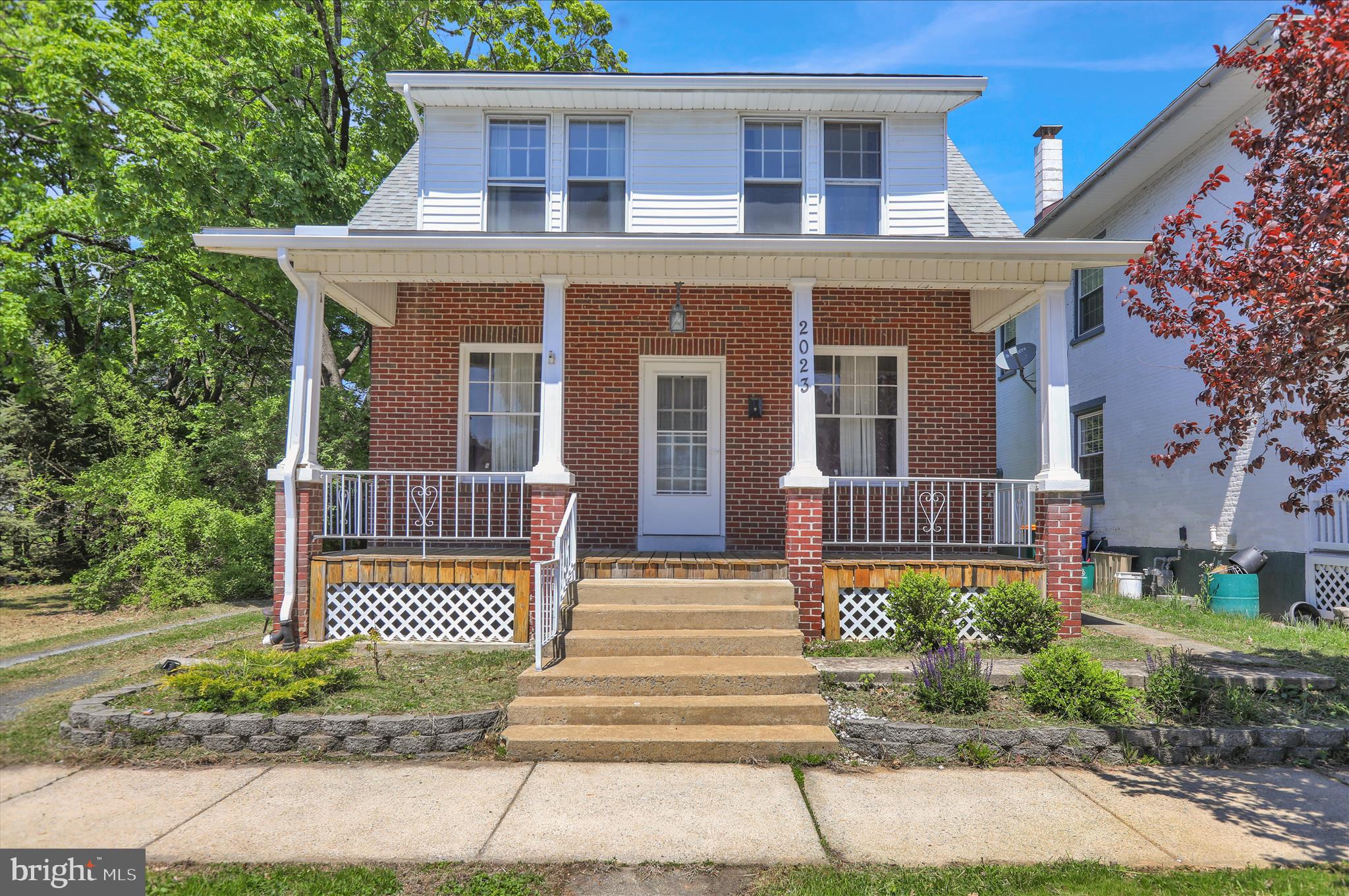2023 Spring Street Reading, PA 19609 - Photo 6 of 27 360_2895