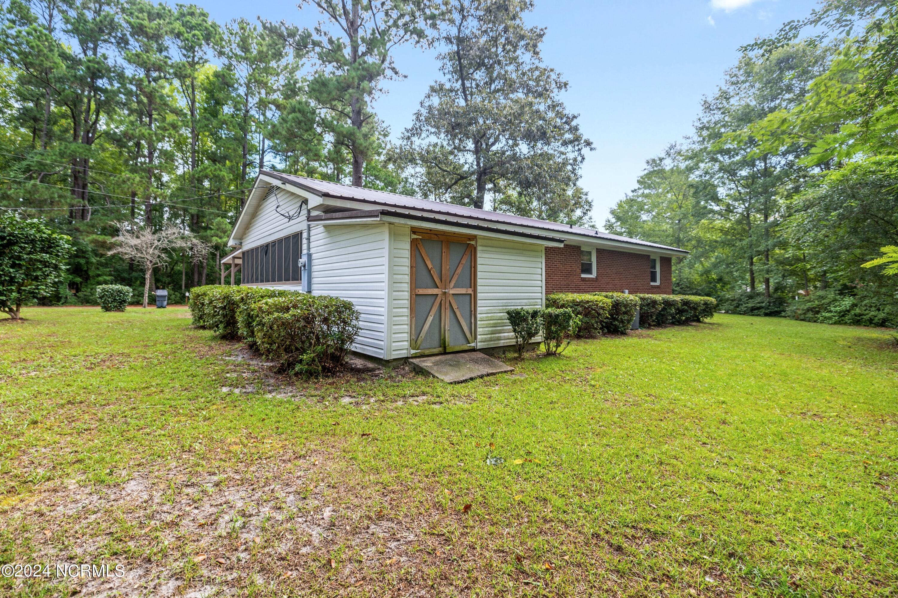 433 Kings Road Whiteville, NC 28472 - Photo 20 of 25 Storage