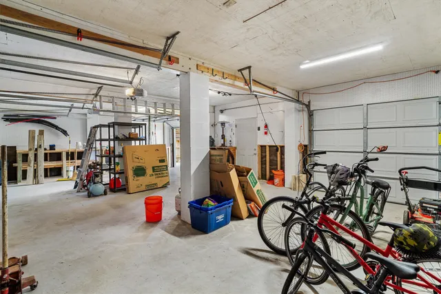 $472,000 | 765 Marlin Street, Bayou Vista, TX 77563