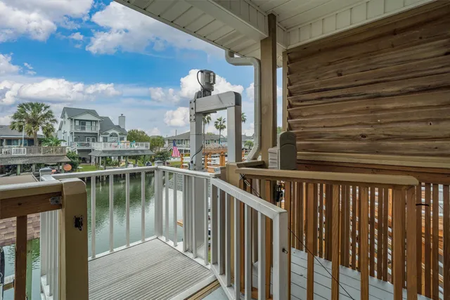 $472,000 | 765 Marlin Street, Bayou Vista, TX 77563